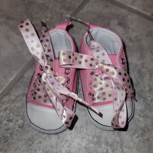 2 Pairs Baby Shoes